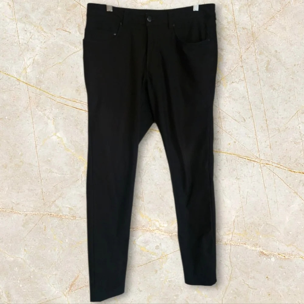 lululemon athletica Men’s Slim Jeans — Black